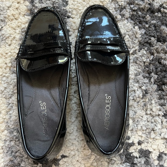 Aerosoles Neutral Black Leather Slip Loafer 36.5 / 6.5 - Picture 2 of 5